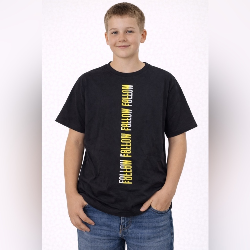 Boys short sleeve Graphic tee size Large